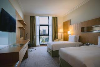 Holiday Inn Abu Dhabi by IHG - Abu Dhabi - 2