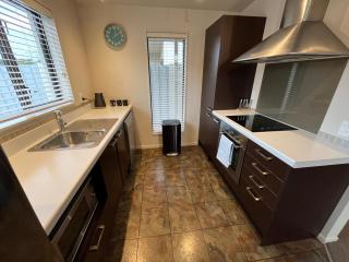 Spa, mountain views & a gas fireplace - Ohakune - 3