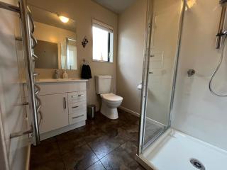 Spa, mountain views & a gas fireplace - Ohakune - 2