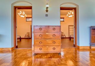 Vintage Inglenook Premium Heritage Bungalow Ooty by VOYE HOMES - A Quiet Retreat Close to Ooty Town - 6