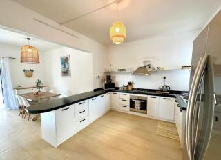 Sea La Vie - Holiday Home - Albion - 1