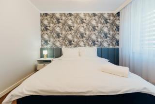 3 Bedrooms Premium Bella Blue for 8 Guests with AC and Free out side Parking - 6