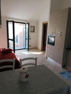 Casa a 300m dal mare con posto auto - Imperia - 0