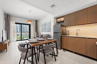 Stayis - Luxurious 1 BR Burj Khalifa View - Dubai - 1