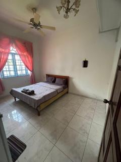 Mama Homestay Kampung Tapang Kota Bharu - 2