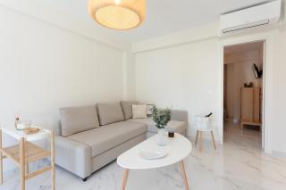 ARA Luxury Suites - Polychrono - 9