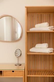 ARA Luxury Suites - Polychrono - 2