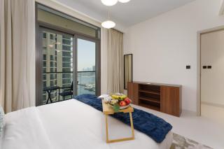 Maison Privee - Upscale Apt with Partial Dubai Marina & Palm Views - Dubai - 3