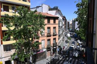 For You Rentals Céntrico y Luminoso Estudio TEMPORAL Dúplex en Madrid EST23 - 5