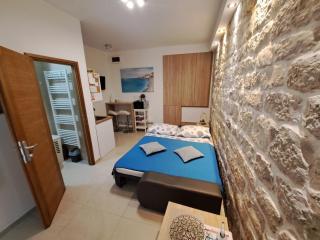 Studio Apartment Legcevic - Kaštela - 1