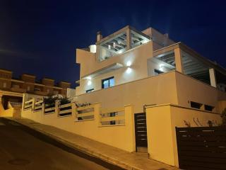 Grande corner villa in Isla Plana by the sea - 3