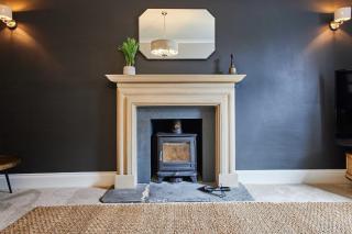 Host & Stay - South View - 4