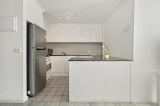 Dana-Ensuite in Central Shared Duplex Apartment - Canberra - 4