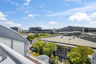 Dana-Ensuite in Central Shared Duplex Apartment - Canberra - 2