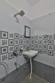 Divine Glory Hotel - 2