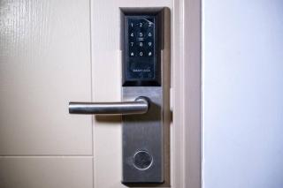 2BR Fully Air-Conditioned Staycation PLUS Free Parking - 8