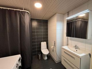 Kotimaailma - Tilava kolmio Tikkurilassa - Vantaa - 1