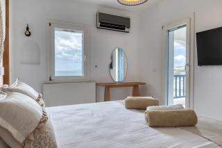 Seafront Cycladic Home in Paros - 2