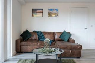 East Village 1 Bed Apartment in Belfast w Balcony - Belfast - 7