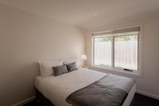 Modern refurbished unit in charming Bellerive - 1
