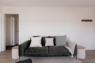 Modern refurbished unit in charming Bellerive - 4