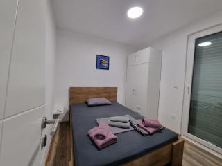 Apartments Bikić 1 - Baćina - 4