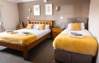 The Gate Hangs High - 4