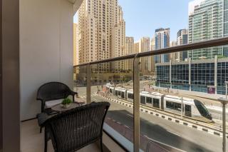 Dazzling studio in Sparkle Tower JBR by Suiteable - Dubai - 8