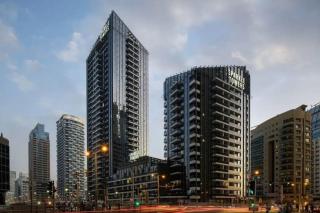Dazzling studio in Sparkle Tower JBR by Suiteable - Dubai - 5