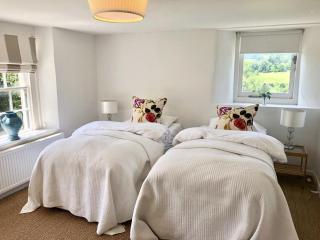 Award winning 6-Bed hot tub House in Batheaston - 1