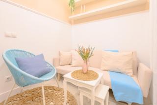 For You Rentals Encantador Estudio TEMPORAL con Cama Doble y Sofá Cama, Patio Compartido CTG86 - Madrid - 9