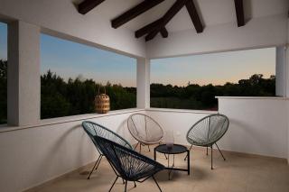 Villa Unica for 8 People in Central Istra, very quiet and luxurious retreat only 15 minutes from azure blue sea - Juršići - 7