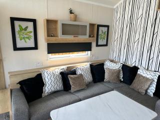 The Pods at Haulfryn Caravan Park - Whitford - 1
