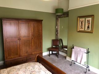 Victorian Guest House 200m from the Seafront - West Kirby - 3