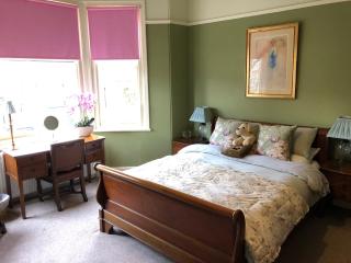 Victorian Guest House 200m from the Seafront - West Kirby - 9