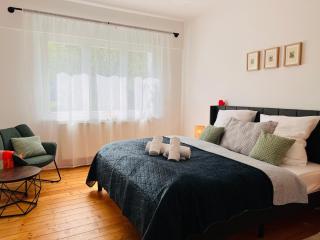cardia homes Ferienwohnung Erfurt-Hopfenberg - Terrasse - Wlan - Vollausstattung - Erfurt - 1