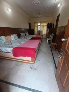 Hotel Rajpal Guest House - Dehradun - 0