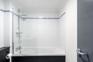 Centrally located Islington - 3