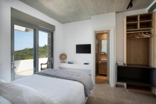 Villa Thymari, a unique seafront villa - Xiropigado - 2