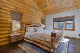 Luxurious Cabin on Castle Rock Lake! Sleeps up to 20! - Mauston - 6