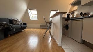 Studio Porte Maillot Immeuble Haussmannien - Neuilly-sur-Seine - 7