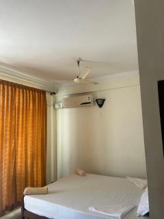 New Kovalam Beach Hotel - Kovalam - 7