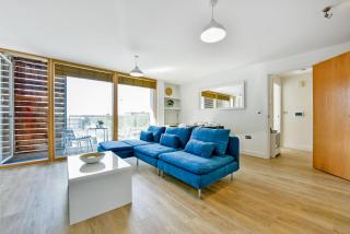 The Vizion serviced apartments from Pincott Properties - free parking, private balcony, and WiFi - 9