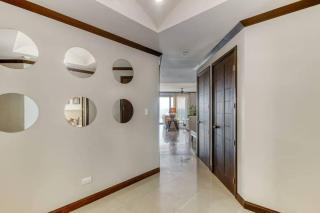 Luxury Oceanfront Stay, Two Master Suites, Walk to Town - Jacó - 2