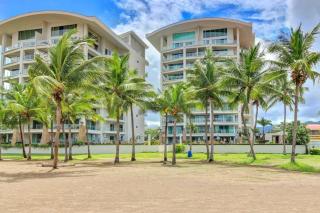 Luxury Oceanfront Stay, Two Master Suites, Walk to Town - Jacó - 8