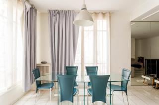 Champs-Élysées Lincoln - 2BDR - 3