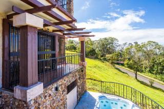 Spectacular House in Boquete w/King Beds & Hot Tub - 7