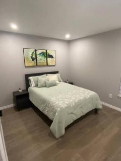 Cozy 2 Bedroom Modern Farmhouse in Miami - Tamiami - 4
