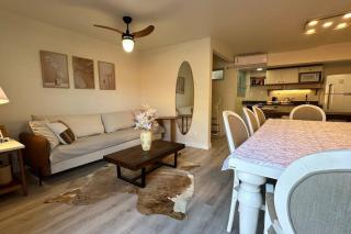Triplex, pé na areia, vista mar, cond. frente mar - Itajaí - 1