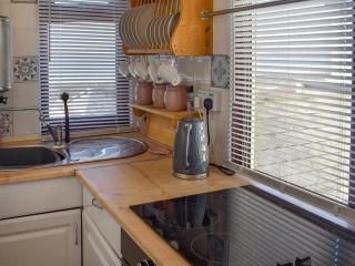 Angies Beachside House - Brightlingsea - 4